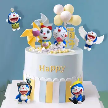Cake Decoration sanrios Doraemon zábavné Kawai Anime Postavy Vinyl Ručne vyrábané auto Keychain hračky dievča cenu Narodeniny Vianočný darček